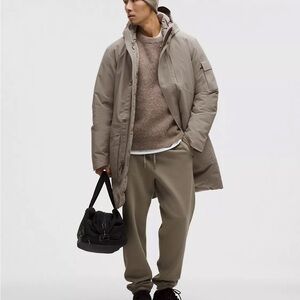 Lululemon men’s stretchseal down filled parka